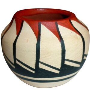 Baca Jemez Pueblo Native American Miniature Pottery Seed Pot Hand Painted 1.5in